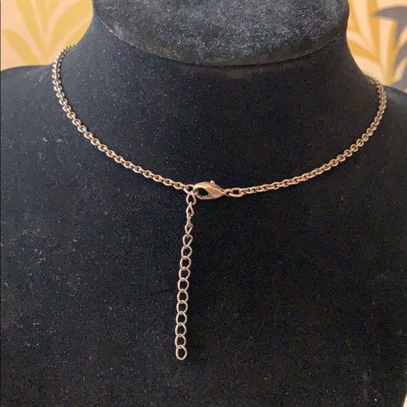 Flowery Y-Necklace - Picture 4 of 4